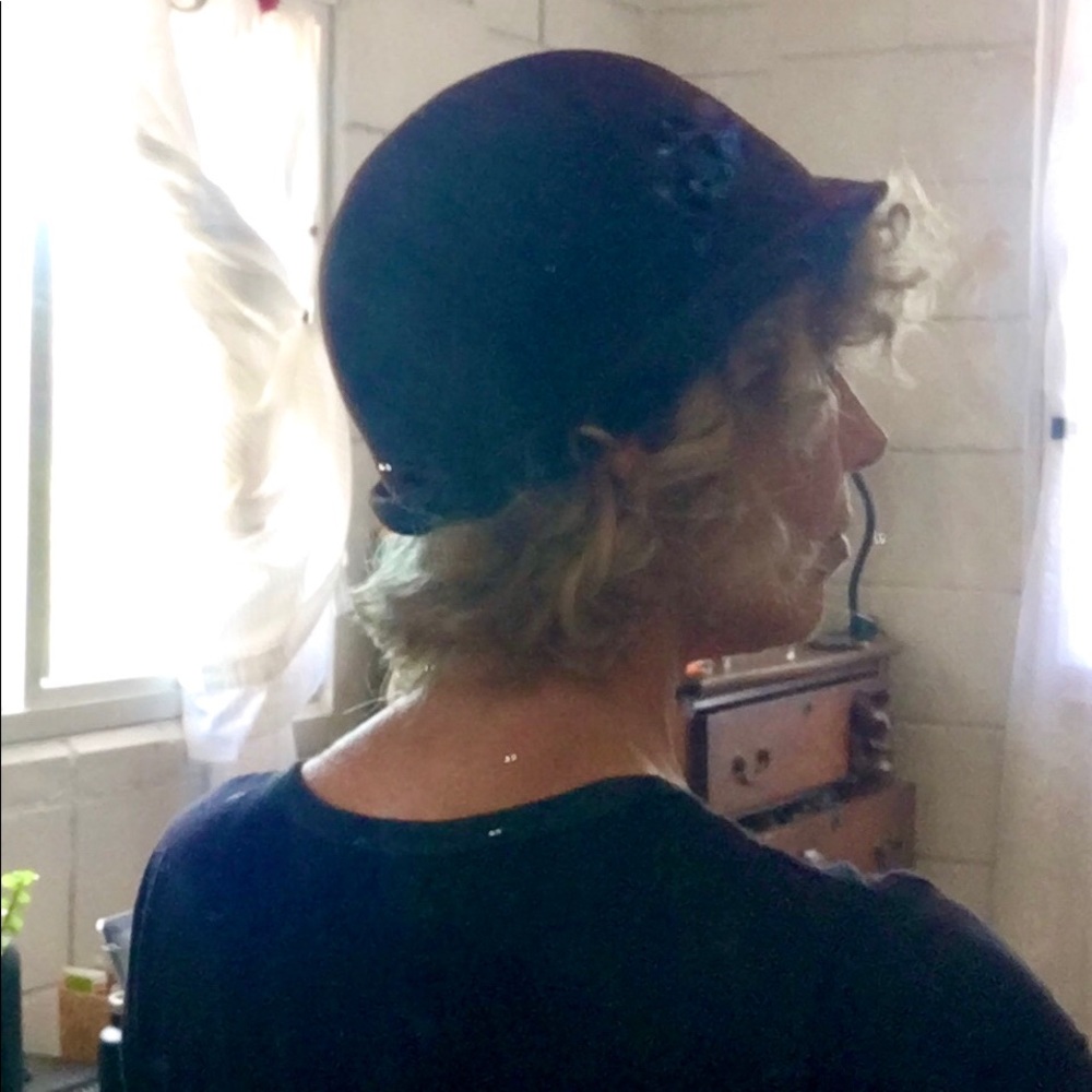 Cloche 1920s hat felt/beaver